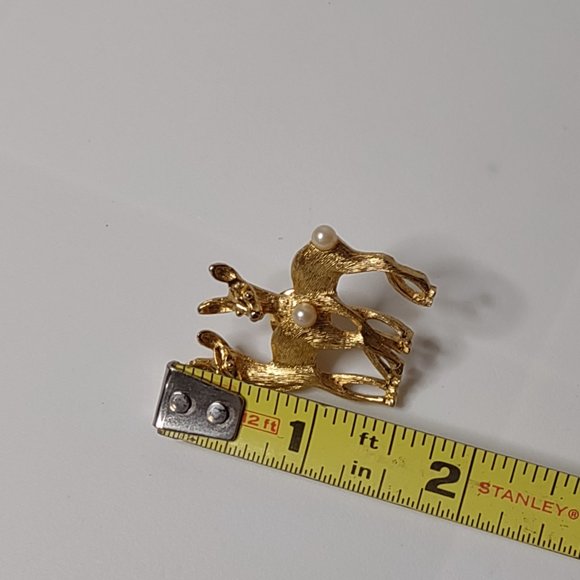 Gold Tone Deer Pin With Faux Pearl Tails - Picture 14 of 14